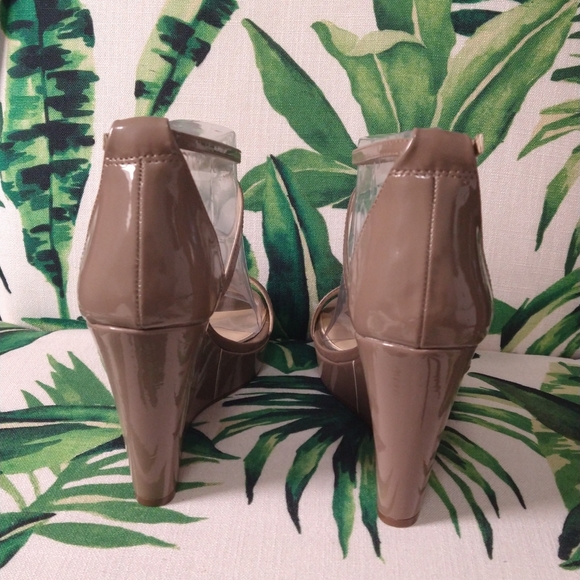 Jessica Simpson "Javi" - Picture 5 of 9